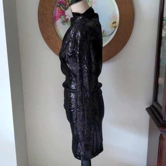 Zara Dress - Picture 3 of 13